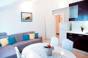 Interior - FAMILY APARTMENT JASNA AT NATURE PARK CLOSE TO THE SEA (Peracko Blato/Ploce)