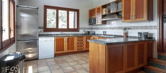 CASABRA - Villa con piscina privada en Urb. Monterrey, Palma de Gandia. WiFi Gratis