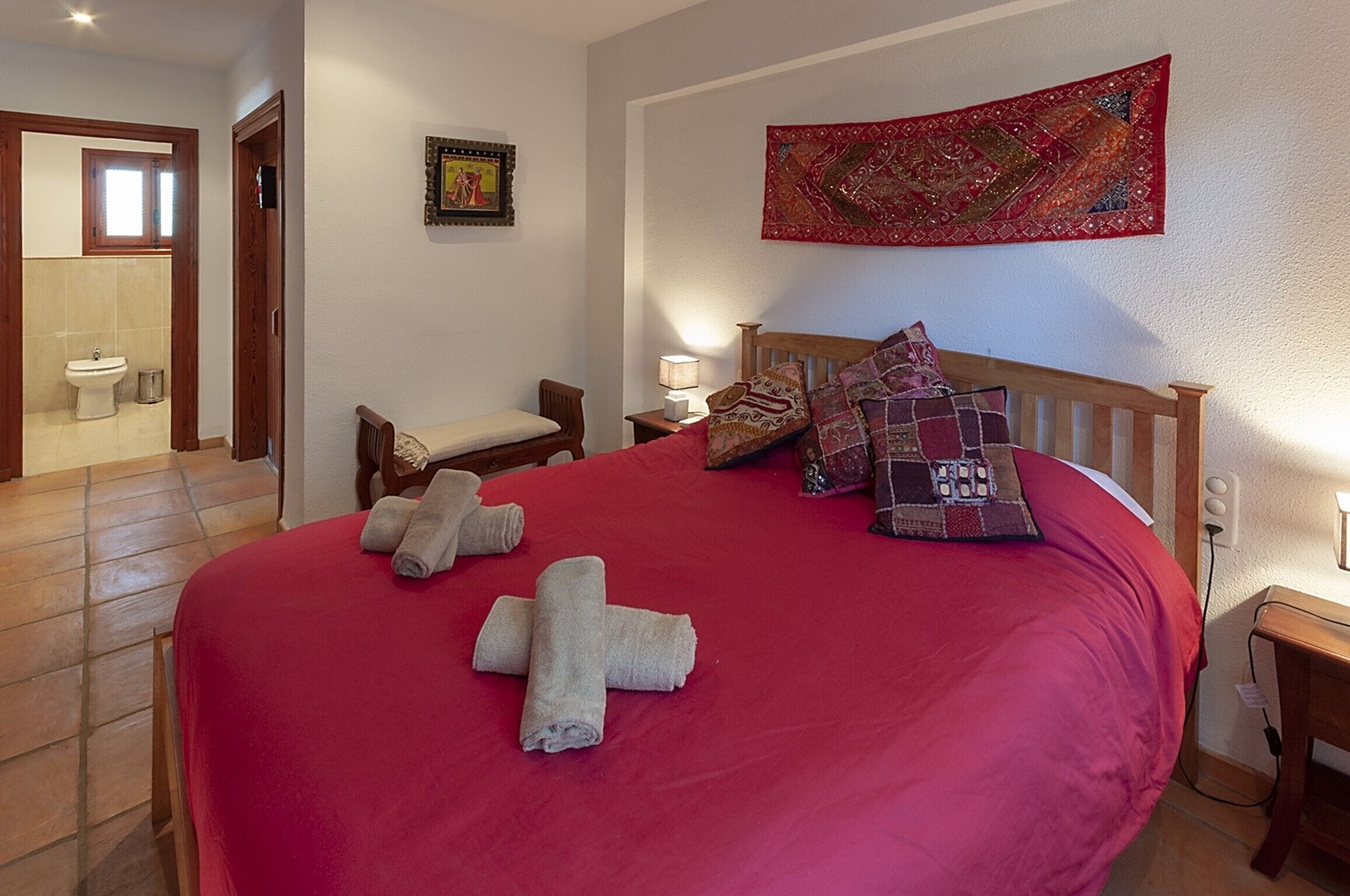 5 camere, ferro/asse da stiro, Wi-Fi gratuito, lenzuola