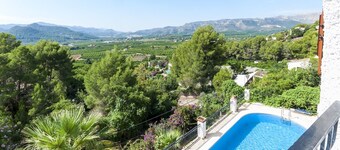 CASABRA - Villa with private pool in Urb. Monterrey, Palma de Gandia. Free WiFi