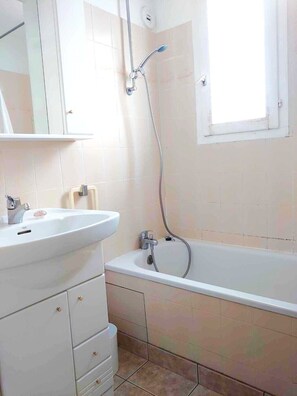 Hair dryer - 4DOM11 - Apartment near the beach (COLLIOURE)