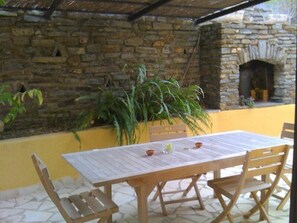 Outdoor dining - 8COL12 - Spacious with swimming pool (COLLIOURE)