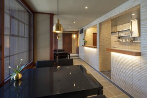 Lobby sitting area - Utaimachi (Kanazawa)