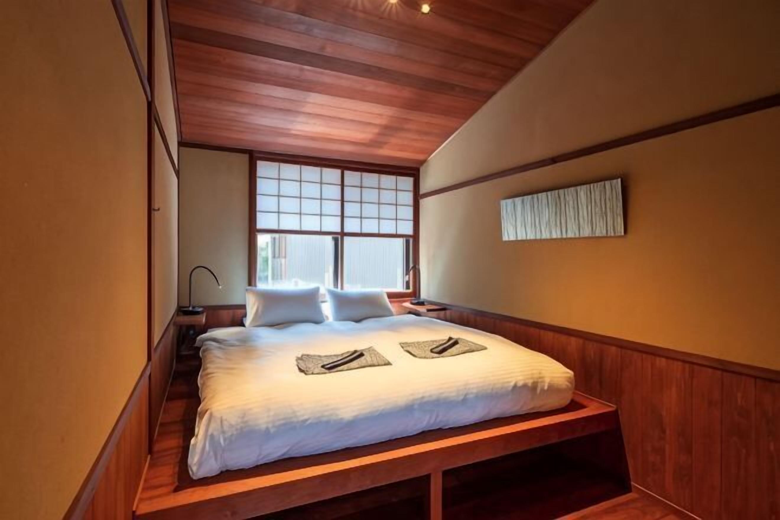 1 bedroom, in-room safe, individually furnished, desk