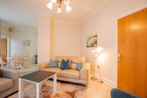 TV - Nimmos Rest -Free Parking (Galway City)