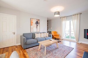 TV, offices - Top of the Town - Optional Parking available (Galway City)