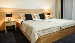 Deluxe Double or Twin Room | Desk, free WiFi, bed sheets - TeoDorka Med & Spa (Ciechocinek)