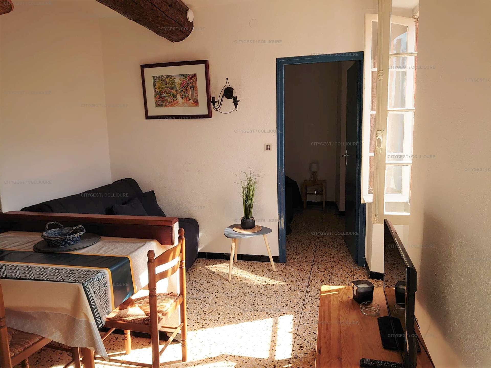 2 Schlafzimmer, Bügeleisen/Bügelbrett