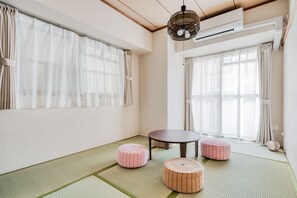 Superior Room | Blackout drapes, iron/ironing board, free WiFi, bed sheets - Park Residence Omori (Tokyo)