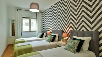 3 bedrooms, desk, iron/ironing board, WiFi