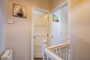 Interior - Charming City Townhouse (Galway City)