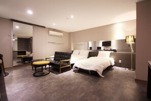 Suite (Twin) | Cortinas blackout, wifi gratis y ropa de cama 