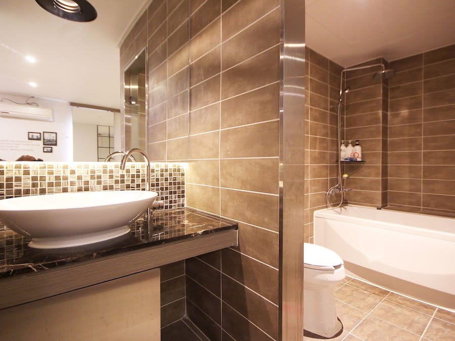 Premium-Zweibettzimmer | Badezimmer