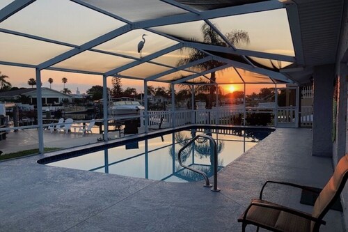 Meri paratiisi ja asu Meksikonlahdella oma lämmitetty uima-allas ja vene