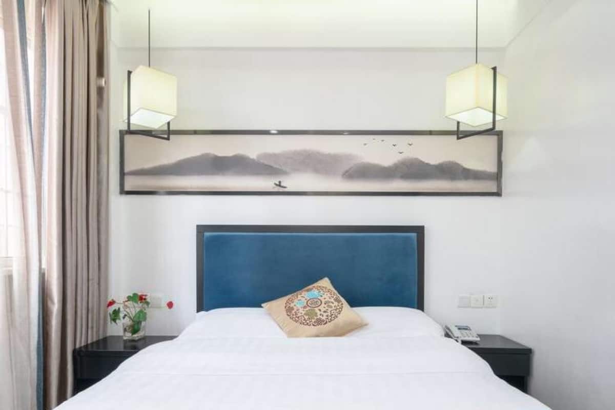 Classic Double Room (Mainland Chinese Citizen Only) | Free WiFi, bed sheets