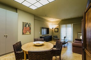 Dining - NEW APARTMENT - Central Athens - Kolonaki, luxury modern flat. (Athina)