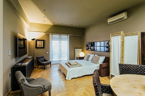 1 bedroom, iron/ironing board, free WiFi, bed sheets