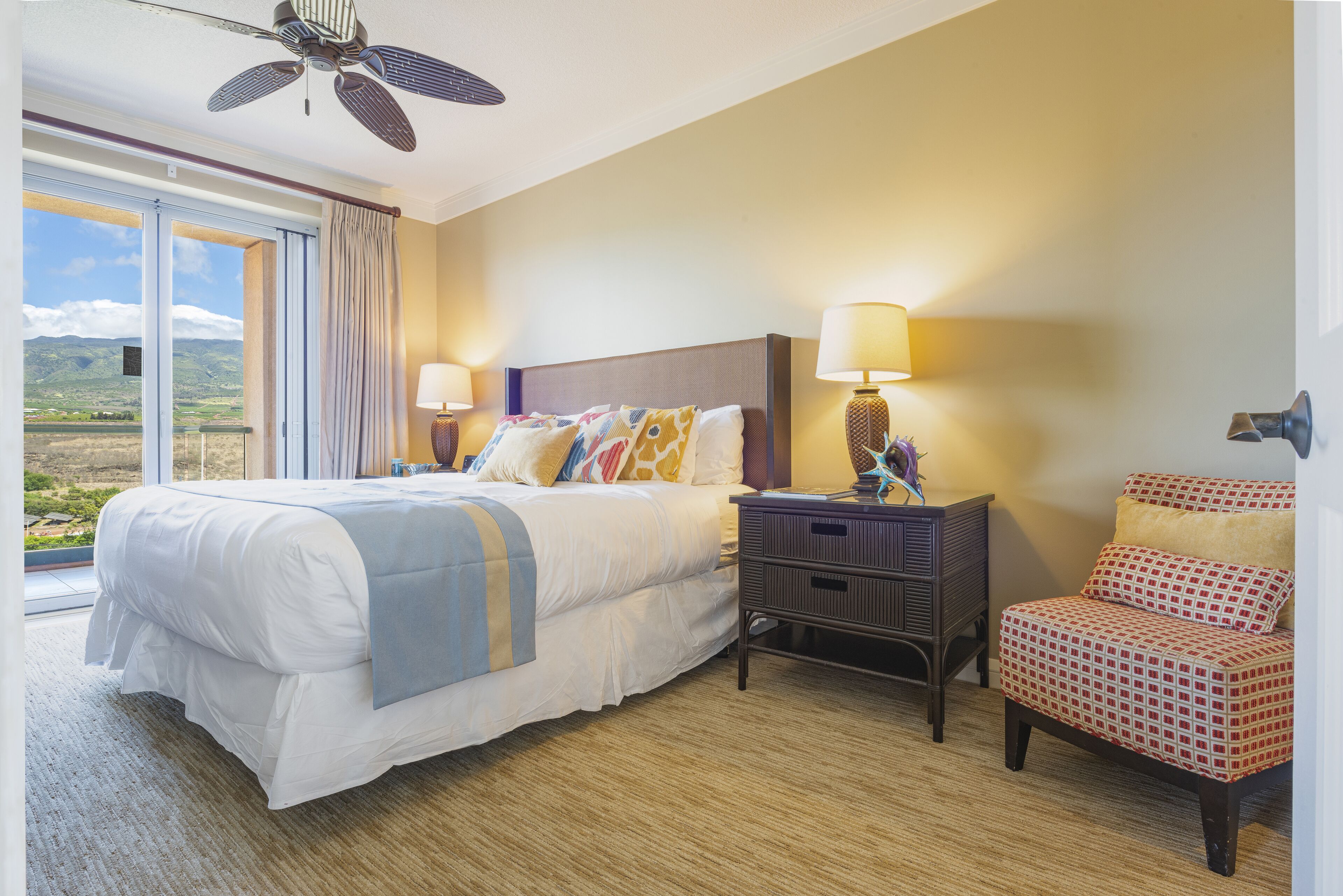 2 bedrooms, iron/ironing board, travel cot, free wifi