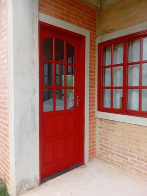 Exterior detail - Suites in Buzios with master barbecue (Armação dos Búzios)