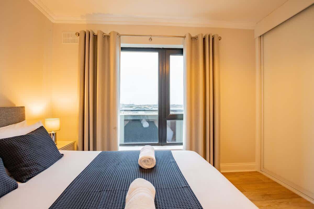 3 bedrooms, iron/ironing board, travel crib, free WiFi