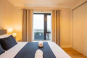 3 chambres, fer et planche à repasser, lit parapluie, Wi-Fi gratuit