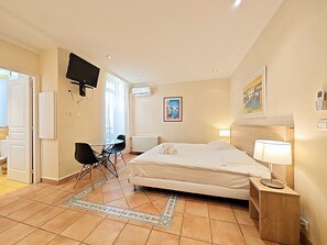 Iron/ironing board, free internet, bed sheets