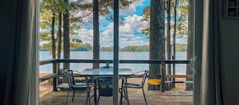 Bass Lake Waterfront Cottage in der Nähe von Traverse City und Sleeping Bear Dunes!