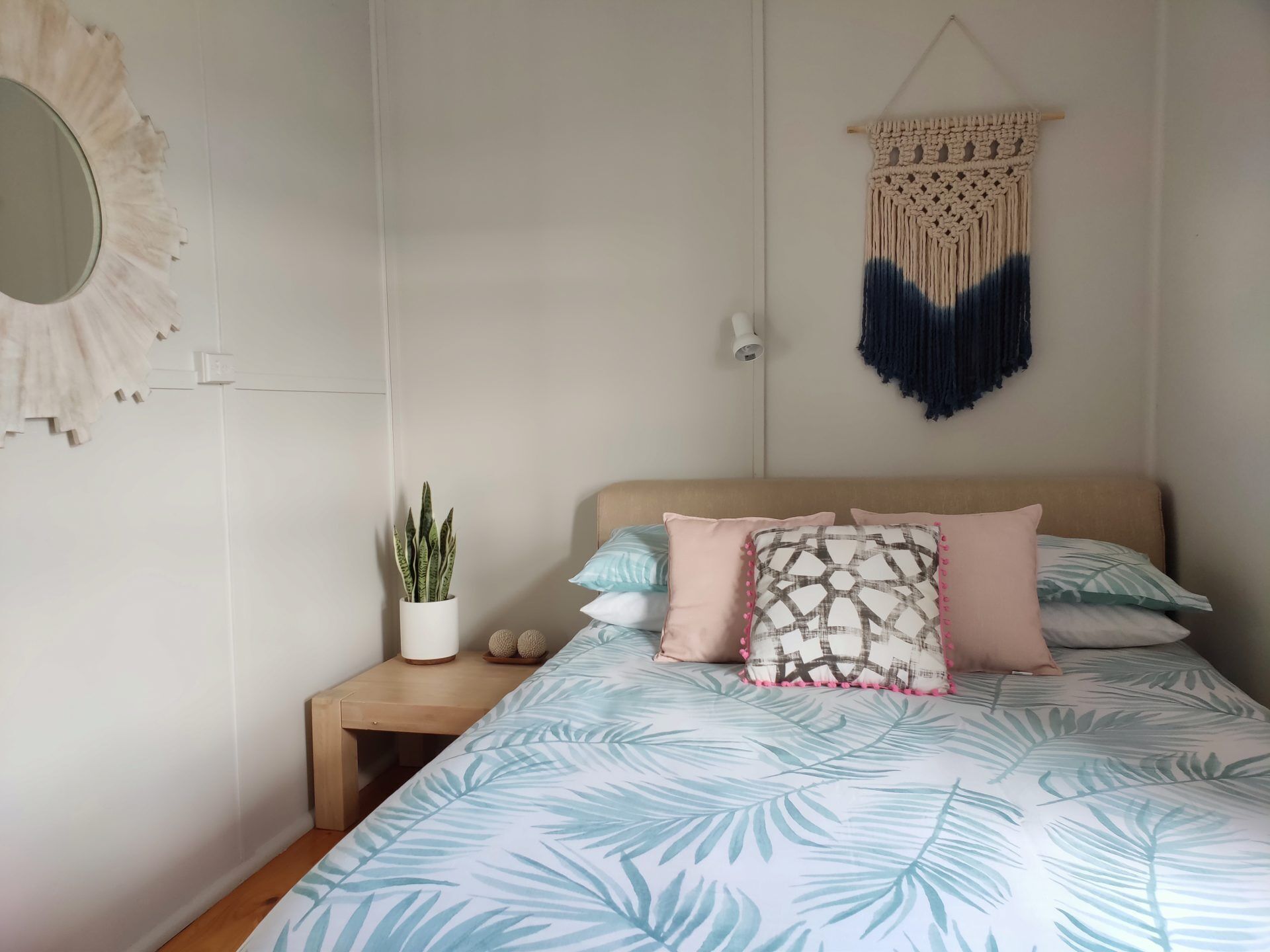 Classic Shack -  Absolute Beachfront.  Winter off peak special! — image 12