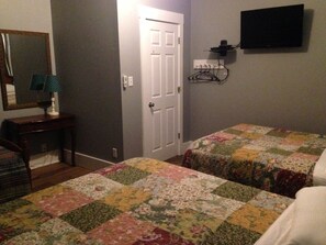 4 bedrooms, iron/ironing board, travel cot, free WiFi