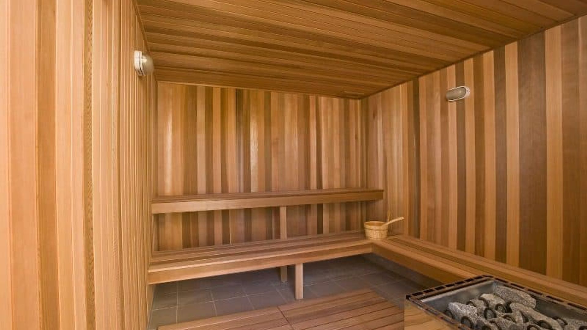 Kirra Surf 508 - Enjoy Kirra beachfront luxury - Linen Provided - Min. 3 night stays! — image 18