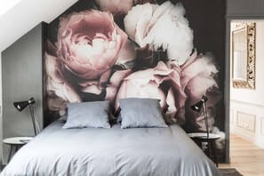 1 Schlafzimmer, Schreibtisch, Bügeleisen/Bügelbrett, Reisekinderbett