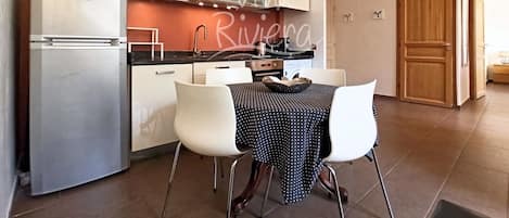 Fridge, microwave, oven
