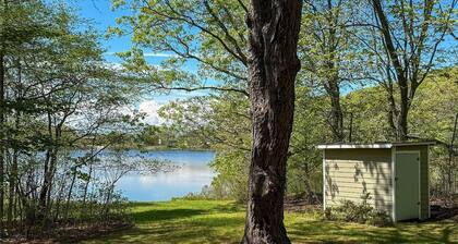 Abgeschieden Lakefront Cottage nahe Stadt Strände und North Fork Weingüter