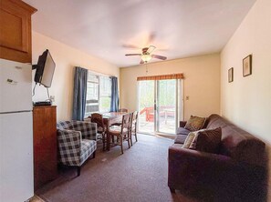 Smart TV, DVD player