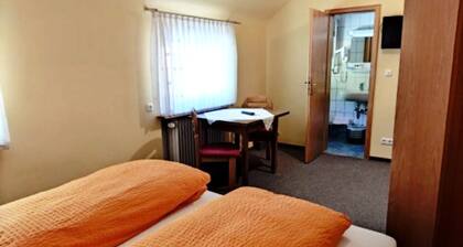 Doppelzimmer ohne Balkon 03 - Gasthaus Zum Spälterwald