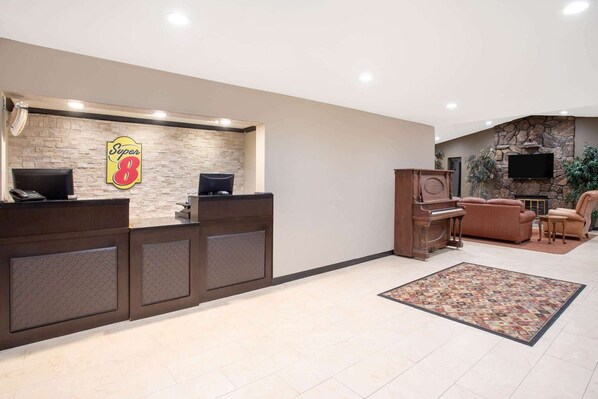 Lobby - Super 8 Billings (Billings)