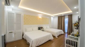 Kamar Keluarga, balkon (Deluxe) | Minibar, brankas, meja kerja, dan kedap suara