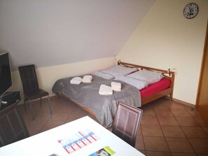 Unclassified image, 4 of 15, button