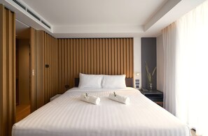 Superior Garden View | In-room dining