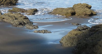 Spacious & Tranquil Condo Steps From the Beach! Near Marbella & San Juanillo