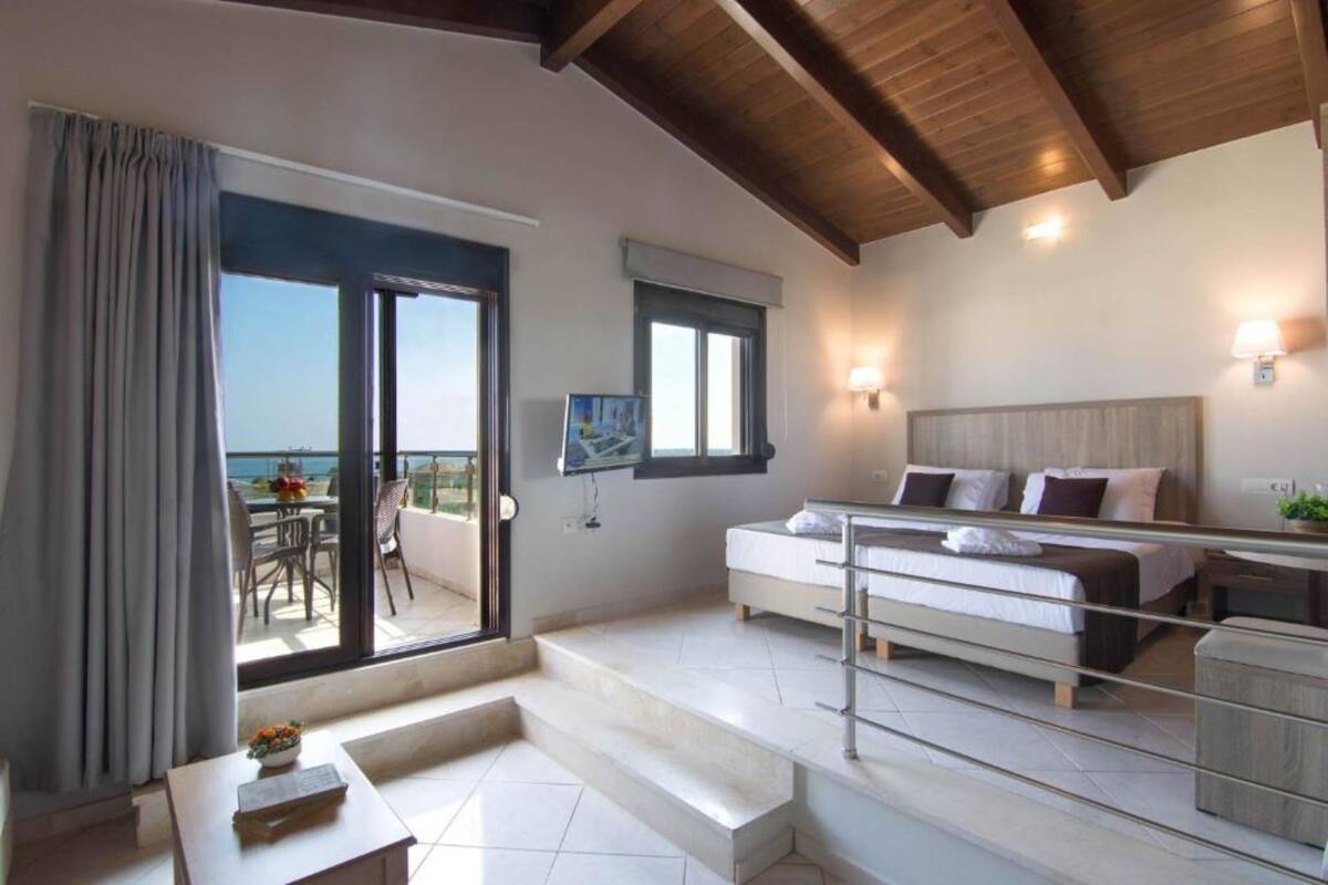 Standard Triple Room, 1 Bedroom, Sea View | In-room safe, blackout drapes, soundproofing