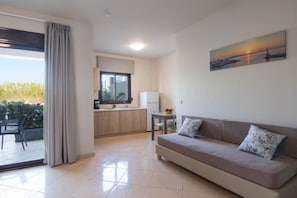 34-inch plasma TV with satellite channels, TV - Carisa Maleme (Platanias)