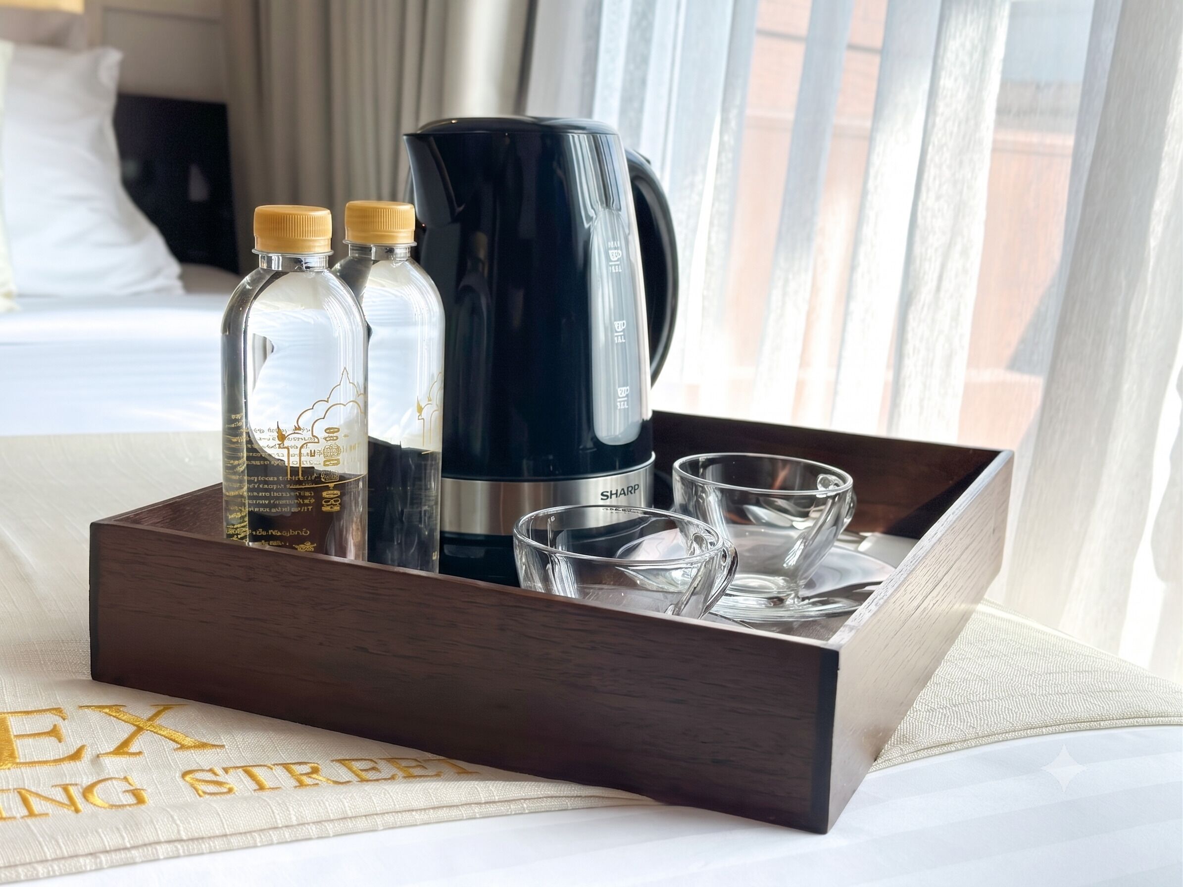 Lanna Room | Minibarvarer (inkludert), safe på rommet og skrivebord