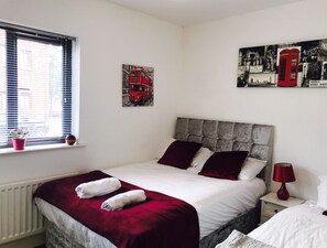 2 bedrooms, iron/ironing board, WiFi, bed sheets