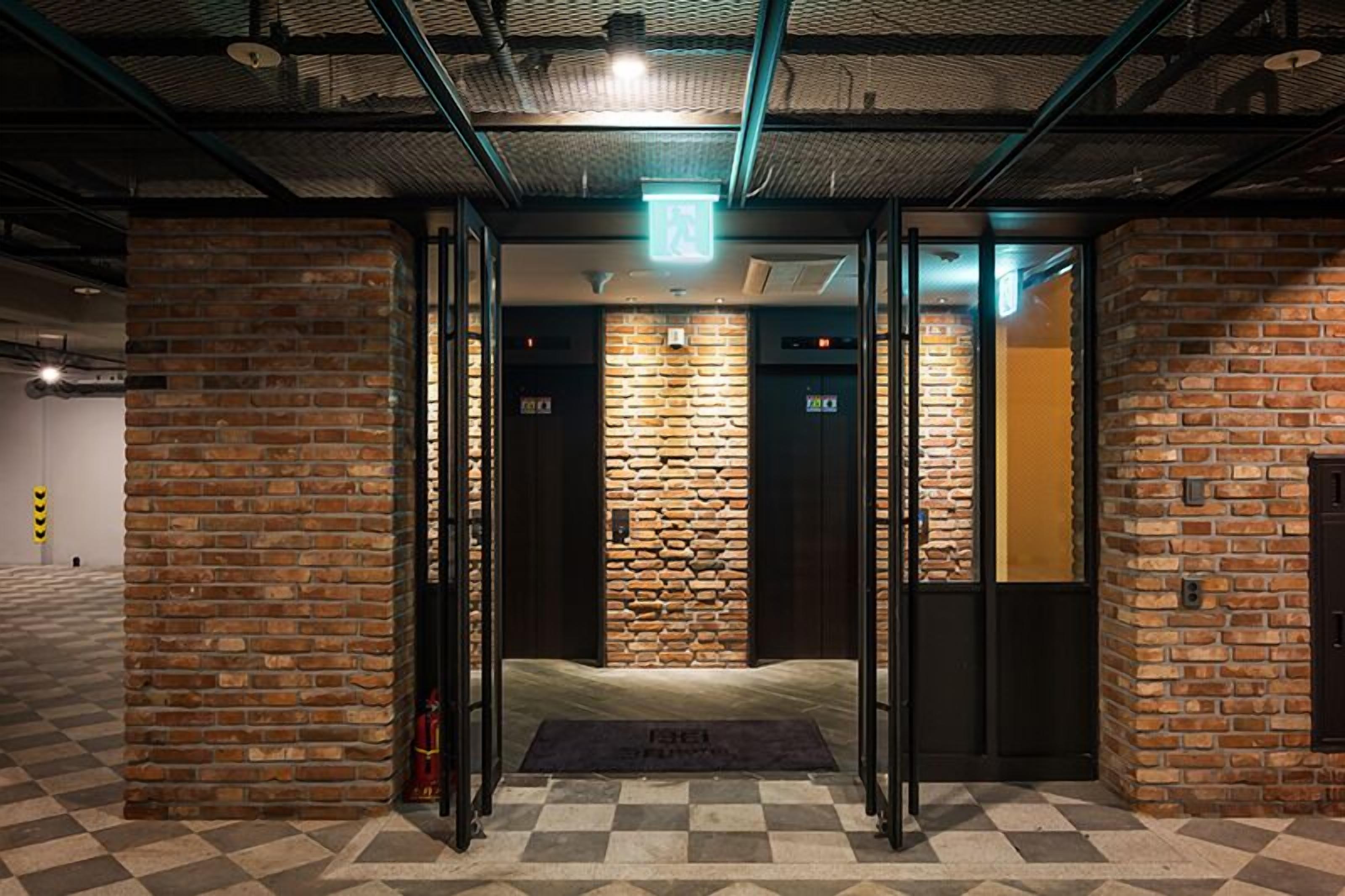 free self-parking, free valet parking