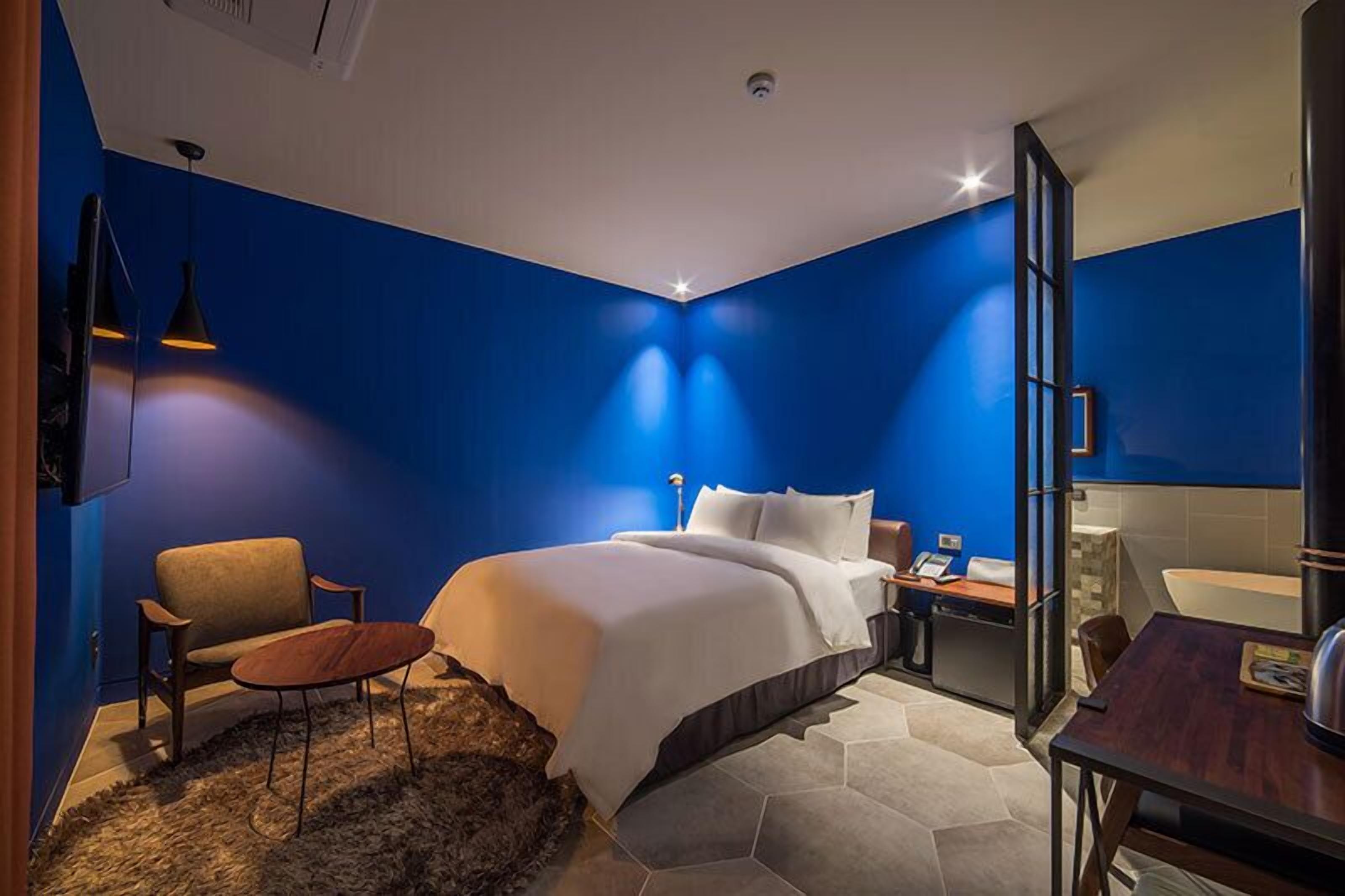 1 bedroom, premium bedding, down duvets, individually decorated