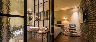 Hotel March
