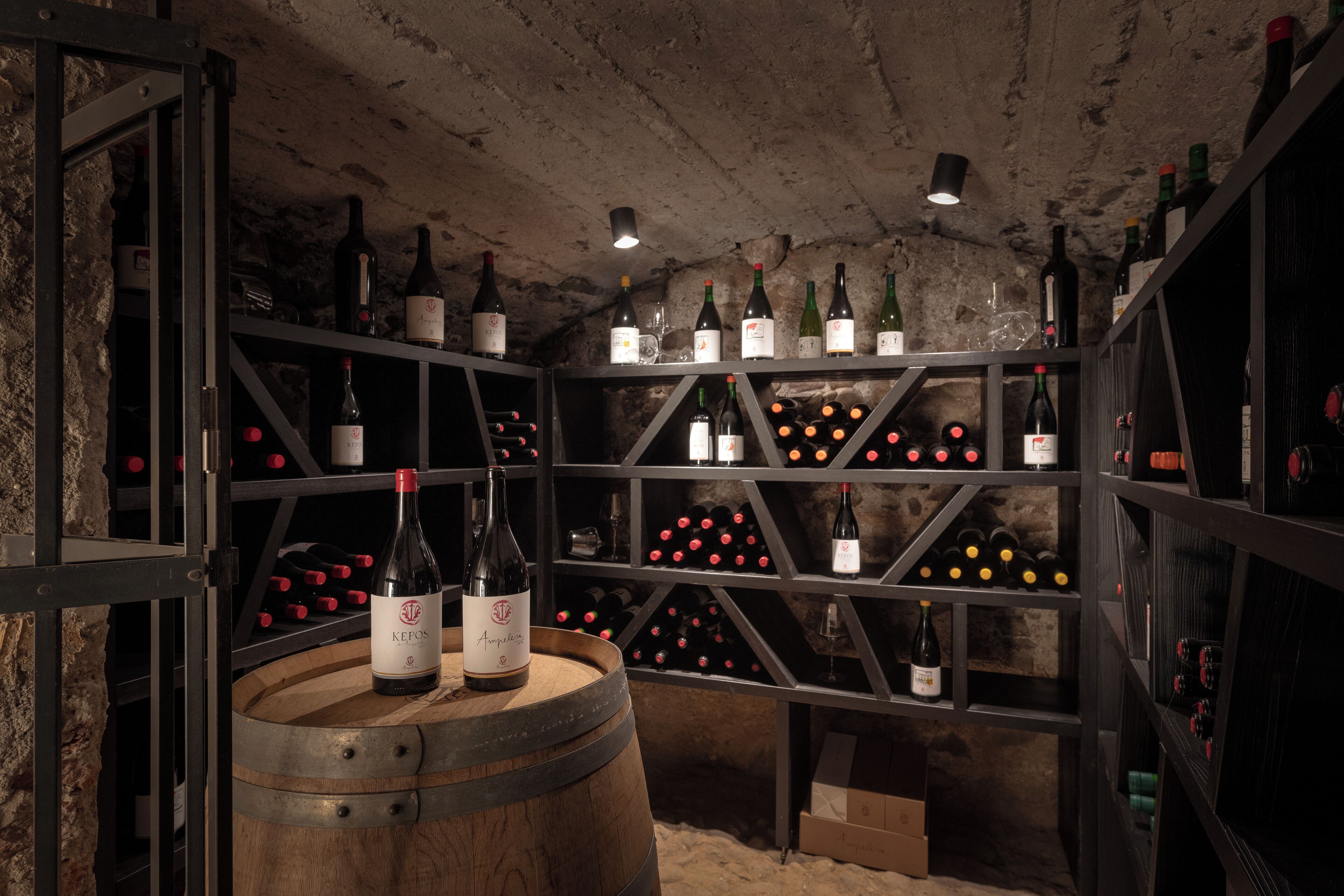 1 bedroom, egyptian cotton sheets, premium bedding, down duvets