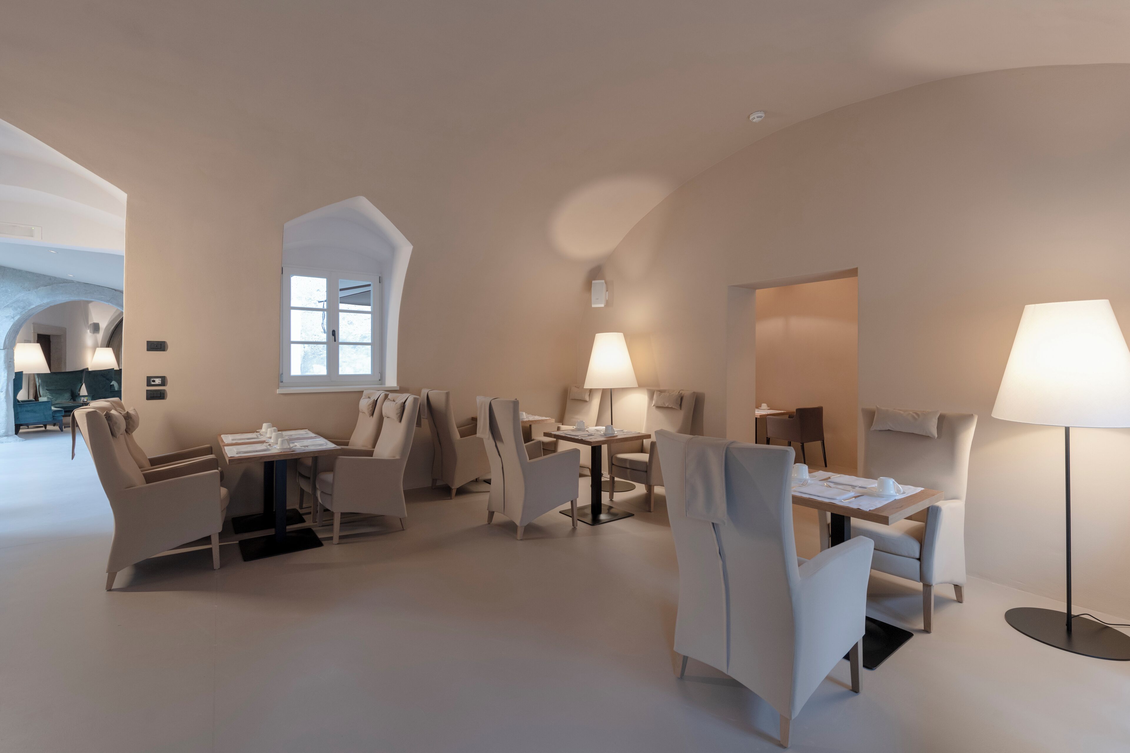 1 bedroom, egyptian cotton sheets, premium bedding, down duvets