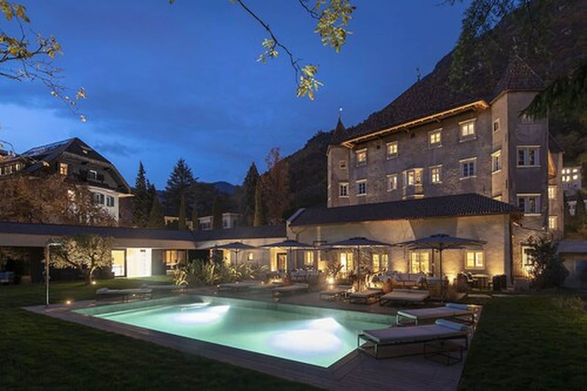 5 Star Hotels